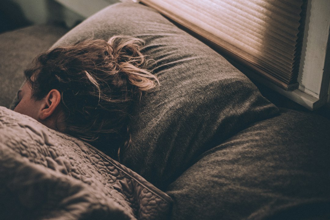 How Sleep Deprivation Affects Mental Clarity and Focus: Science-Based Explanations